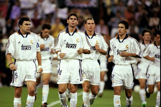 19 Sep 1998:  Manuel Sanchis, Fernando Hierro, Fernando Redondo and Raul (left-right) of Real Madrid at the start of a match against Barcelona in Madrid, Spain. The game ended in a draw 2-2. \ Mandatory Credit: Clive Mason /Allsport