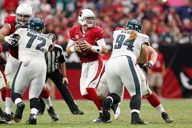 GLENDALE, AZ - OCTOBER 26:  Quarterback Carson Palmer #3 of the Arizona Cardinals drops back to pass during the NFL game against the Philadelphia Eagles at the University of Phoenix Stadium on October 26, 2014 in Glendale, Arizona.  (Photo by Christian Petersen/Getty Images)