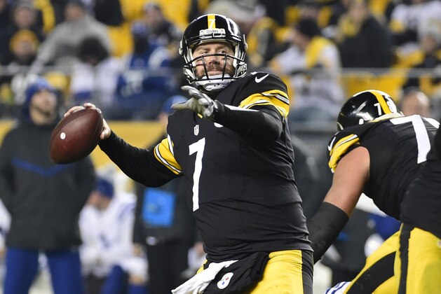 Pittsburgh Steelers quarterback Ben Roethlisberger (7) throws a pass during the second half of an NFL football game against the Indianapolis Colts, Sunday, Dec. 6, 2015, in Pittsburgh. The Steelers won 45-10. (AP Photo/Fred Vuich)