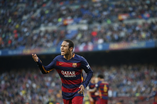 FC Barcelona's Neymar gestures during a Spanish La Liga soccer match against Villarreal at the Camp Nou stadium in Barcelona, Spain, Sunday, Nov. 8, 2015. (AP Photo/Manu Fernandez)