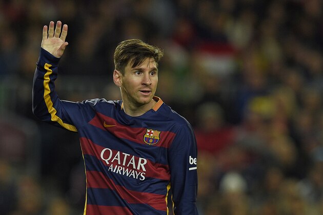 Barcelona's Argentinian forward Lionel Messi gestures during the Spanish league football match FC Barcelona vs Real Sociedad de Futbol at the Camp Nou stadium in Barcelona on November 28, 2015. AFP PHOTO/ LLUIS GENE / AFP / LLUIS GENE        (Photo credit should read LLUIS GENE/AFP/Getty Images)