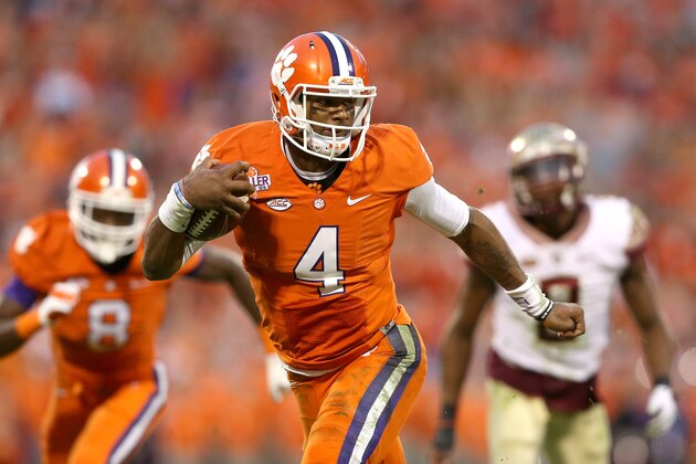 CLEMSON, SC - NOVEMBER 07:  Deshaun Watson #4 of the Clemson Tigers runs with the ball against the Florida State Seminoles during their game at Memorial Stadium on November 7, 2015 in Clemson, South Carolina.  (Photo by Streeter Lecka/Getty Images)