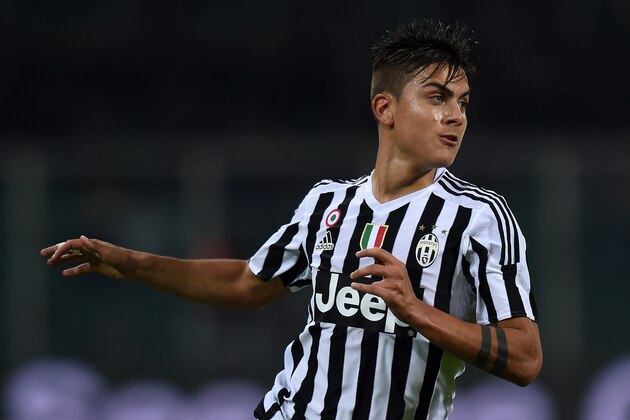 PALERMO, ITALY - NOVEMBER 29: Paulo Dybala of Juventus in action during the Serie A match between US Citta di Palermo and Juventus FC at Stadio Renzo Barbera on November 29, 2015 in Palermo, Italy.  (Photo by Tullio M. Puglia/Getty Images)