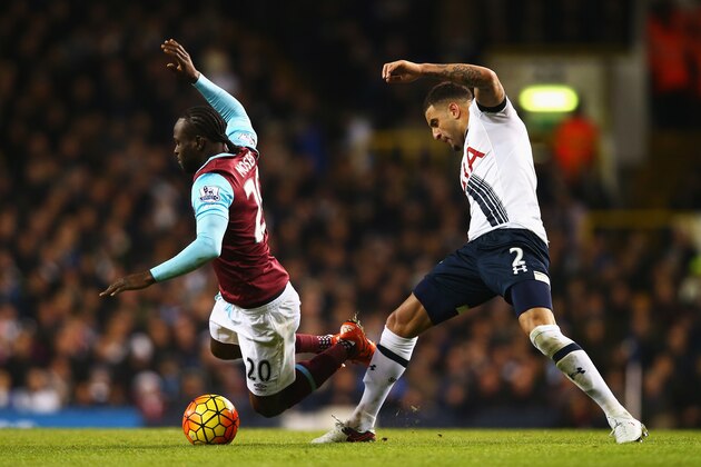 LONDON, ENGLAND - NOVEMBER 22: Kyle Walker of Tottenham Hotspur challenges Victor Moses of West Ham United during the Barclays Premier League match between Tottenham Hotspur and West Ham United at White Hart Lane on November 22, 2015 in London, England. (Photo by Clive Rose/Getty Images) LONDON, ENGLAND - NOVEMBER 22: Kyle Walker of Tottenham Hotspur challenges Victor Moses of West Ham United during the Barclays Premier League match between Tottenham Hotspur and West Ham United at White Hart Lane on November 22, 2015 in London, England. (Photo by Clive Rose/Getty Images)