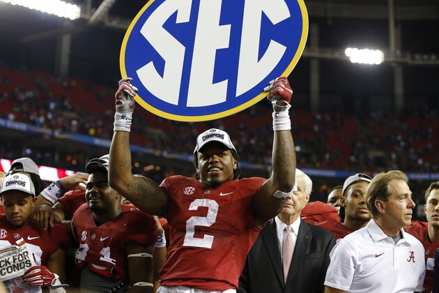 ATLANTA, GA - DECEMBER 5: Running back Derrick Henry #2 of the Alabama Crimson Tide celebrates with his team after defeating the Florida Gators 29-15 in the SEC Championship at the Georgia Dome on December 5, 2015 in Atlanta, Georgia. (Photo by Kevin C. Cox/Getty Images)