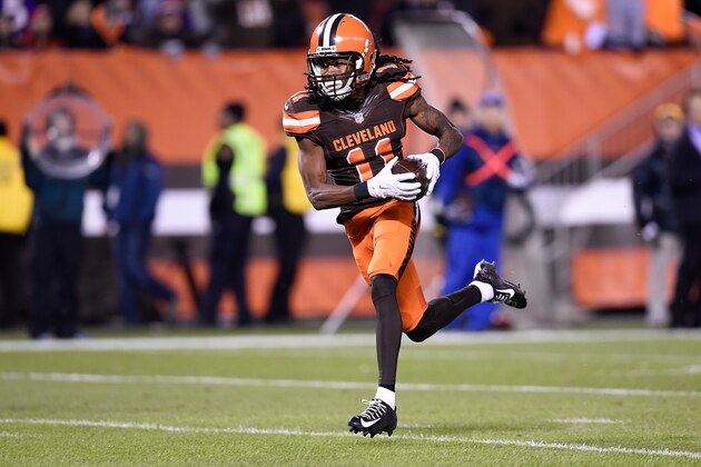 CLEVELAND, OH - NOVEMBER 30: Travis Benjamin #11 of the Cleveland Browns carries the ball for a touchdown during the fourth quarter against the Baltimore Ravens at FirstEnergy Stadium on November 30, 2015 in Cleveland, Ohio. (Photo by Jason Miller/Getty Images) CLEVELAND, OH - NOVEMBER 30: Travis Benjamin #11 of the Cleveland Browns carries the ball for a touchdown during the fourth quarter against the Baltimore Ravens at FirstEnergy Stadium on November 30, 2015 in Cleveland, Ohio. (Photo by Jason Miller/Getty Images)