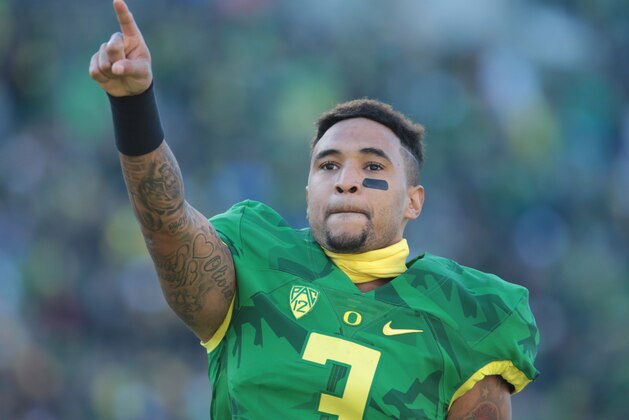 Nov 27, 2015; Eugene, OR, USA; Oregon Ducks quarterback Vernon Adams Jr. (3) points to the fans before the game against the Oregon State Beavers at Autzen Stadium. Mandatory Credit: Scott Olmos-USA TODAY Sports