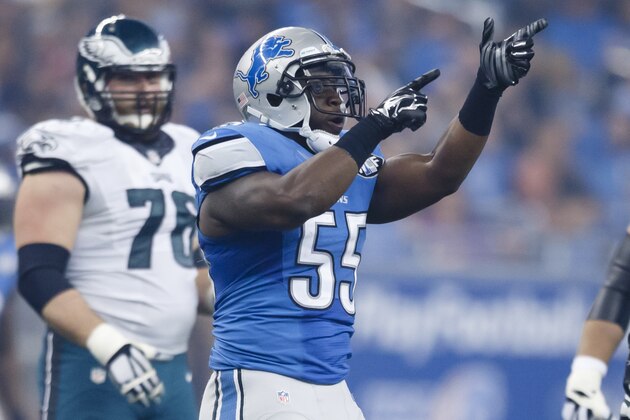 Detroit Lions middle linebacker Stephen Tulloch (55) celebrates his sack against the Philadelphia Eagles during an NFL football game at Ford Field in Detroit, Thursday, Nov. 26, 2015. (AP Photo/Rick Osentoski)