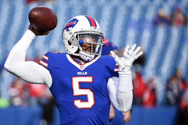 Buffalo Bills quarterback Tyrod Taylor warms up prior to an NFL football game against the Houston Texans, Sunday, Dec. 6, 2015, in Orchard Park, N.Y.  (AP Photo/Gary Wiepert)