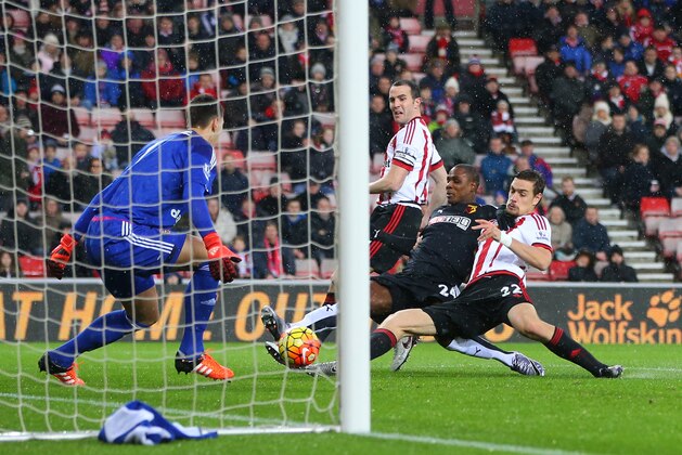 SUNDERLAND, ENGLAND - DECEMBER 12: Odion Ighalo (2nd R) of Watford scores his team's first goal during the Barclays Premier League match between Sunderland and Watford at the Stadium of Light on December 12, 2015 in Sunderland, United Kingdom.  (Photo by Ian MacNicol/Getty Images)