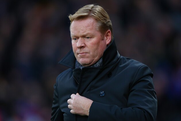 LONDON, ENGLAND - DECEMBER 12:  Ronald Koeman manager of Southampton looks on prior to the Barclays Premier League match between Crystal Palace and Southampton at Selhurst Park on December 12, 2015 in London, United Kingdom.  (Photo by Ian Walton/Getty Images)