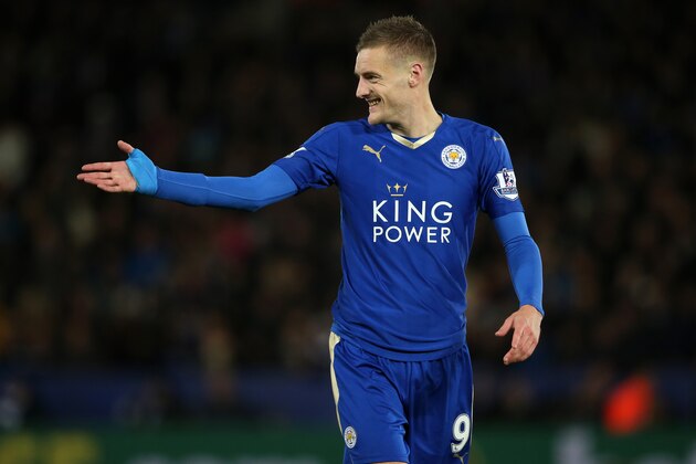 LEICESTER, ENGLAND - NOVEMBER 28: Jamie Vardy of Leicester City during the Barclays Premier League match between Leicester City and Manchester United at The King Power Stadium on November 28, 2015 in Leicester, England. (Photo by Matthew Ashton - AMA/Getty Images) LEICESTER, ENGLAND - NOVEMBER 28: Jamie Vardy of Leicester City during the Barclays Premier League match between Leicester City and Manchester United at The King Power Stadium on November 28, 2015 in Leicester, England. (Photo by Matthew Ashton - AMA/Getty Images)