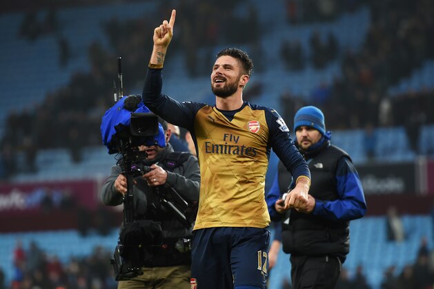 BIRMINGHAM, ENGLAND - DECEMBER 13:  Olivier Giroud of Arsenal celebrates victory after the Barclays Premier League match between Aston Villa and Arsenal at Villa Park on December 13, 2015 in Birmingham, England.  (Photo by Michael Regan/Getty Images)