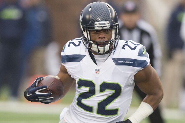 MINNEAPOLIS, MN - DECEMBER 6: Fred Jackson #22 of the Seattle Seahawks carries the ball during an NFL game against the Minnesota Vikings at TCF Bank Stadium December 6, 2015 in Minneapolis, Minnesota.  (Photo by Tom Dahlin/Getty Images)