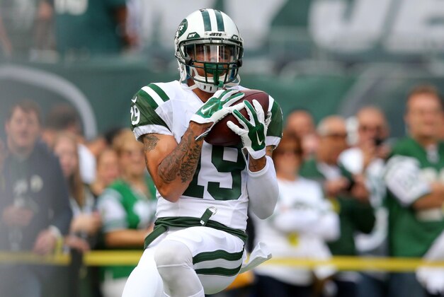 Sep 27, 2015; East Rutherford, NJ, USA; New York Jets wide receiver Devin Smith (19) catches a pass during warmups before a game against the Philadelphia Eagles at MetLife Stadium. Mandatory Credit: Brad Penner-USA TODAY Sports