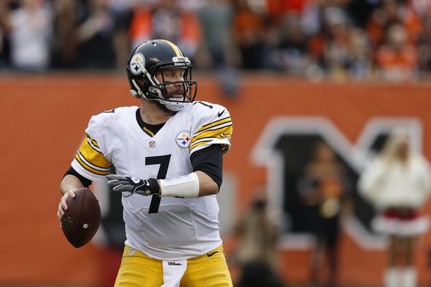Pittsburgh Steelers quarterback Ben Roethlisberger looks to throw in the first half of an NFL football game against the Cincinnati Bengals, Sunday, Dec. 13, 2015, in Cincinnati. (AP Photo/Gary Landers)