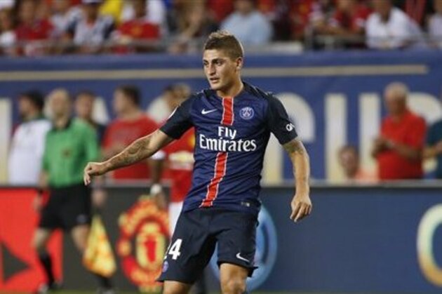 Paris Saint-Germain midfielder Marco Verratti looks to pass the ball against the Manchester United in the first half of an International Champions Cup soccer match on Wednesday, July 29, 2015, in Chicago. (AP Photo/Kamil Krzaczynski)