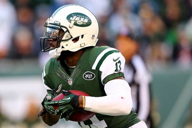 EAST RUTHERFORD, NJ - NOVEMBER 29:  Jeremy Kerley #11 of the New York Jets returns a punt in the second half against the Miami Dolphins on November 29, 2015 at MetLife Stadium in East Rutherford, New Jersey.  (Photo by Elsa/Getty Images)