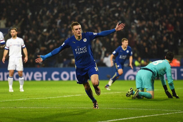 LEICESTER, ENGLAND - DECEMBER 14:  Jamie Vardy of Leicester City celebrates after scoring the opening goal during the Barclays Premier League match between Leicester City and Chelsea at the King Power Stadium on December14, 2015 in Leicester, United Kingdom.  (Photo by Laurence Griffiths/Getty Images)