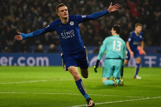 LEICESTER, ENGLAND - DECEMBER 14:  Jamie Vardy of Leicester City celebrates after scoring the opening goal during the Barclays Premier League match between Leicester City and Chelsea at the King Power Stadium on December14, 2015 in Leicester, United Kingdom.  (Photo by Laurence Griffiths/Getty Images)