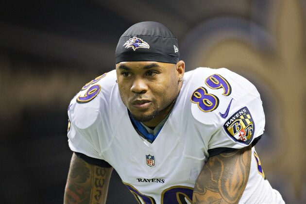 NEW ORLEANS, LA - NOVEMBER 24:  Steve Smith Sr. #89 of the Baltimore Ravens warms up before a game against the New Orleans Saints at Mercedes-Benz Superdome on November 24, 2014 in New Orleans, Louisiana.  The Ravens defeated the Saints 34-27.  (Photo by Wesley Hitt/Getty Images)