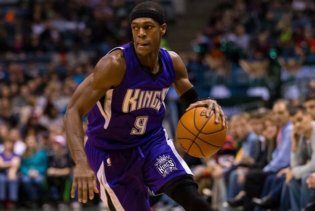 Nov 25, 2015; Milwaukee, WI, USA; Sacramento Kings guard Rajon Rondo (9) during the game against the Milwaukee Bucks at BMO Harris Bradley Center. Sacramento won 129-118.  Mandatory Credit: Jeff Hanisch-USA TODAY Sports