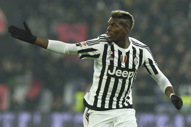 TURIN, ITALY - DECEMBER 13:  Paul Pogba of Juventus FC gestures during the Serie A match betweeen Juventus FC and ACF Fiorentina at Juventus Arena on December 13, 2015 in Turin, Italy.  (Photo by Marco Luzzani/Getty Images)