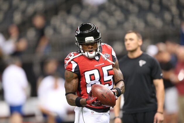 Atlanta Falcons wide receiver Leonard Hankerson (85) warms up before an NFL football game between the New Orleans Saints and the Atlanta Falcons, Thursday, Oct. 15, 2015, in New Orleans. (AP Photo/John Bazemore)