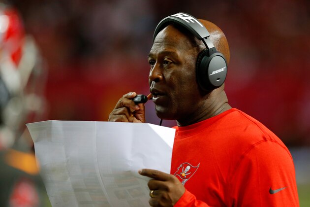 ATLANTA, GA - NOVEMBER 01: Head coach Lovie Smith of the Tampa Bay Buccaneers coaches from the sidelines during the first half against the Atlanta Falcons at the Georgia Dome on November 1, 2015 in Atlanta, Georgia. (Photo by Kevin C. Cox/Getty Images) ATLANTA, GA - NOVEMBER 01: Head coach Lovie Smith of the Tampa Bay Buccaneers coaches from the sidelines during the first half against the Atlanta Falcons at the Georgia Dome on November 1, 2015 in Atlanta, Georgia. (Photo by Kevin C. Cox/Getty Images)