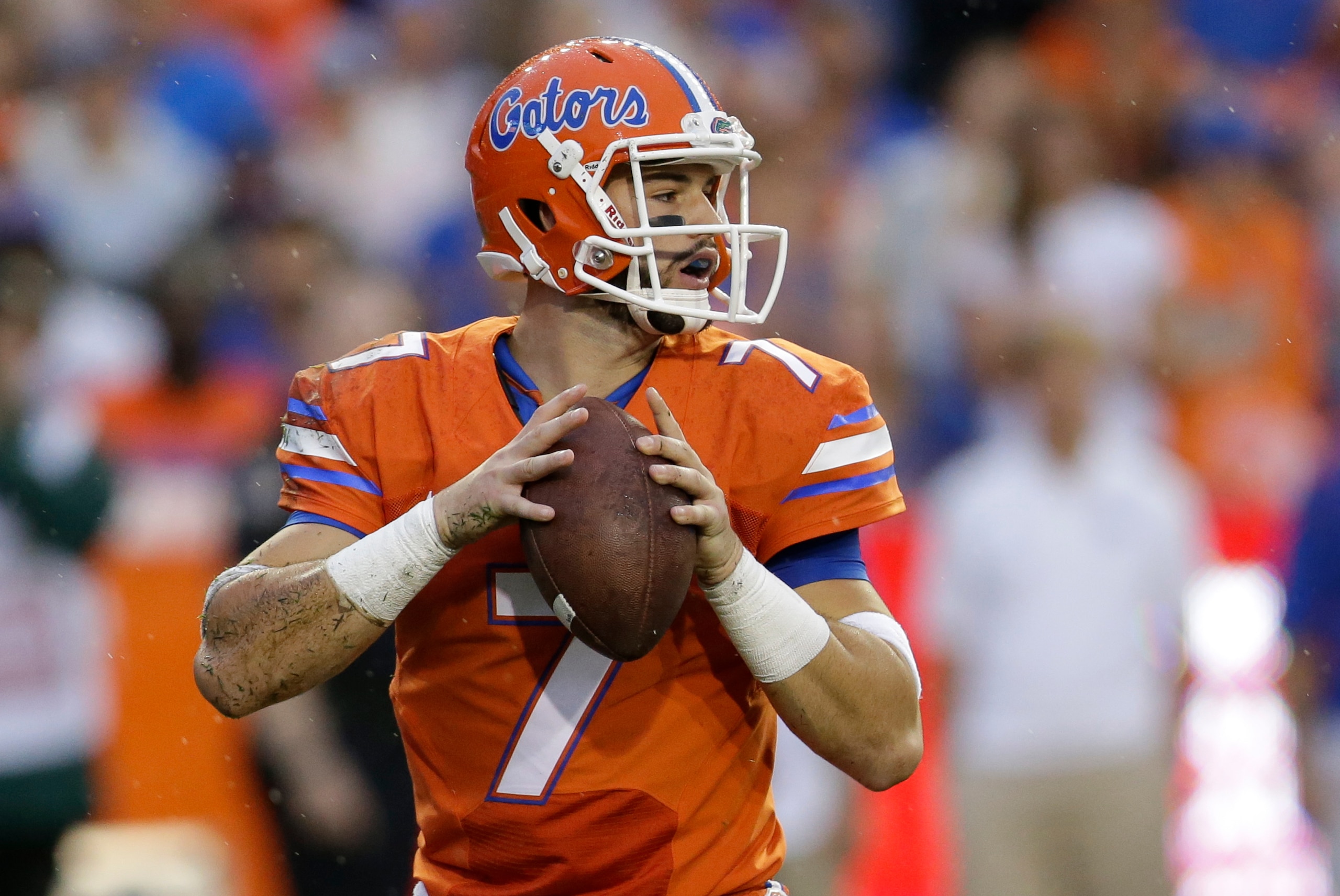 Florida quarterback Will Grier looks for a receiver against East Carolina during the first half of an NCAA college football game, Saturday, Sept. 12, 2015, in Gainesville, Fla. (AP Photo/John Raoux)