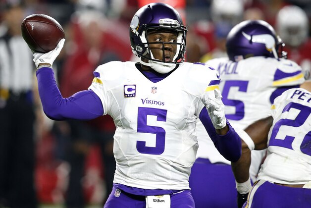 Minnesota Vikings quarterback Teddy Bridgewater (5) throws against the Arizona Cardinals during the first half of an NFL football game, Thursday, Dec. 10, 2015, in Glendale, Ariz. (AP Photo/Ross D. Franklin)