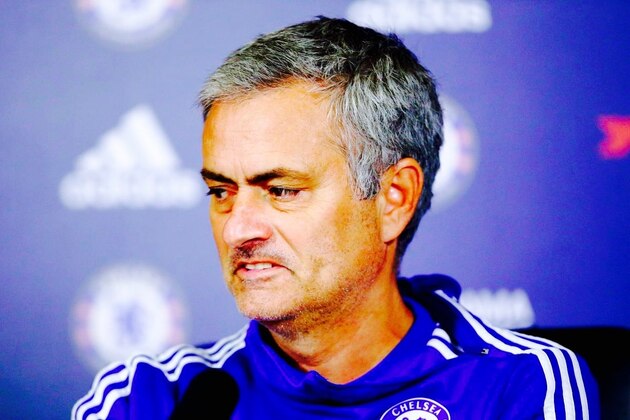 LONDON, ENGLAND - NOVEMBER 22:  Cesc Fabregas of Chelsea hugs Eden Hazard of Chelsea after he scored their second goal during the Barclays Premier League match between Chelsea and West Bromwich Albion at Stamford Bridge on November 22, 2014 in London, England.  (Photo by Tom Dulat/Getty Images)