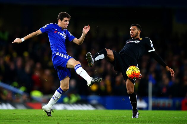 LONDON, ENGLAND - DECEMBER 26: Etienne Capoue of Watford battles for the ball with Oscar of Chelsea during the Barclays Premier League match between Chelsea and Watford at Stamford Bridge on December 26, 2015 in London, England. (Photo by Clive Rose/Getty Images) LONDON, ENGLAND - DECEMBER 26: Etienne Capoue of Watford battles for the ball with Oscar of Chelsea during the Barclays Premier League match between Chelsea and Watford at Stamford Bridge on December 26, 2015 in London, England. (Photo by Clive Rose/Getty Images)