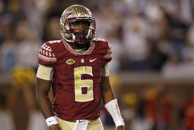 Oct 24, 2015; Atlanta, GA, USA; Florida State Seminoles quarterback Everett Golson (6) looks to the sidelines against the Georgia Tech Yellow Jackets in the first quarter at Bobby Dodd Stadium. Mandatory Credit: Brett Davis-USA TODAY Sports