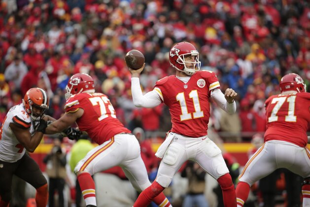 Kansas City Chiefs quarterback Alex Smith (11) throws during the second half of an NFL football game against the Cleveland Browns in Kansas City, Mo., Sunday, Dec. 27, 2015. (AP Photo/Charlie Riedel)