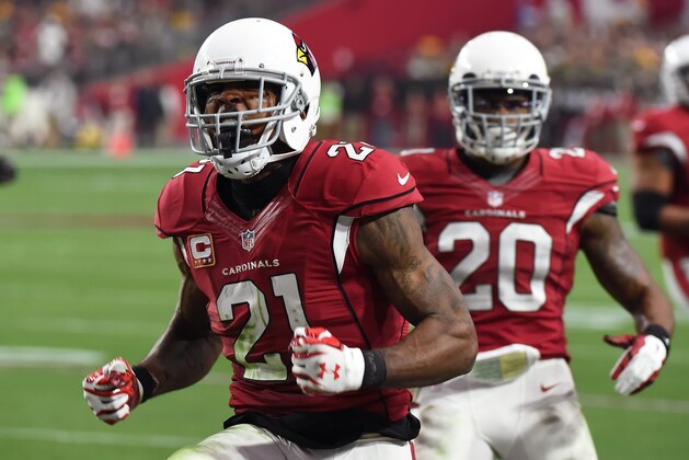 GLENDALE, AZ - DECEMBER 27: Cornerback Patrick Peterson #21 of the Arizona Cardinals reacts after a play against the Green Bay Packers at University of Phoenix Stadium on December 27, 2015 in Glendale, Arizona.  (Photo by Norm Hall/Getty Images)