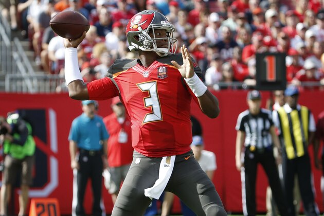 Tampa Bay Buccaneers quarterback Jameis Winston (3) throws a pass against the Chicago Bears during the first quarter of an NFL football game Sunday, Dec. 27, 2015, in Tampa, Fla. (AP Photo/Brian Blanco)