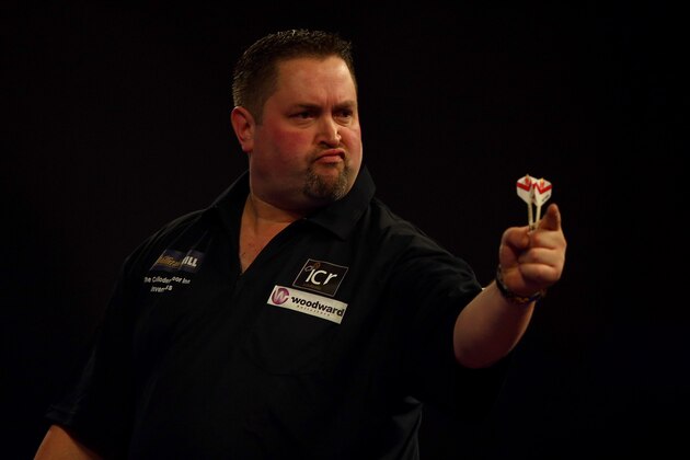 LONDON, ENGLAND - DECEMBER 21:  Alan Norris of England celebrates during his match against Robert Thornton of Scotland during the 2016 William Hill PDC World Darts Championships on Day Five at Alexandra Palace on December 21, 2015 in London, England.  (Photo by Ian Walton/Getty Images)