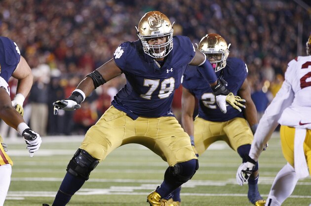 SOUTH BEND, IN - OCTOBER 17: Ronnie Stanley #78 of the Notre Dame Fighting Irish in action during a game against the USC Trojans at Notre Dame Stadium on October 17, 2015 in South Bend, Indiana. Notre Dame defeated USC 41-31. (Photo by Joe Robbins/Getty Images)