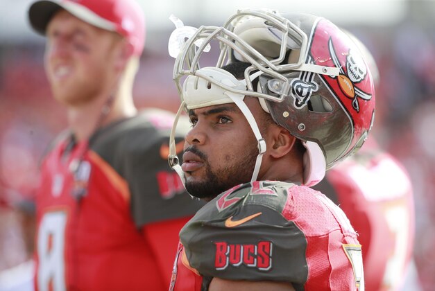 Dec 27, 2015; Tampa, FL, USA; Tampa Bay Buccaneers running back Doug Martin (22) during the first half against the Chicago Bears at Raymond James Stadium. Mandatory Credit: Kim Klement-USA TODAY Sports