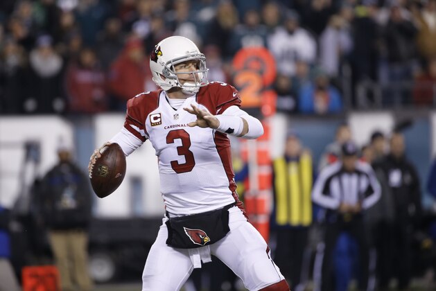 Arizona Cardinals' Carson Palmer passes during the first half of an NFL football game against the Philadelphia Eagles, Sunday, Dec. 20, 2015, in Philadelphia. (AP Photo/Michael Perez)