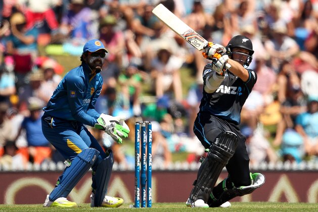 NELSON, NEW ZEALAND - DECEMBER 31:  Tom Lathan of New Zealand bats during the third One Day International match between New Zealand and Sri Lanka at Saxton Field on December 31, 2015 in Nelson, New Zealand.  (Photo by Martin Hunter/Getty Images)