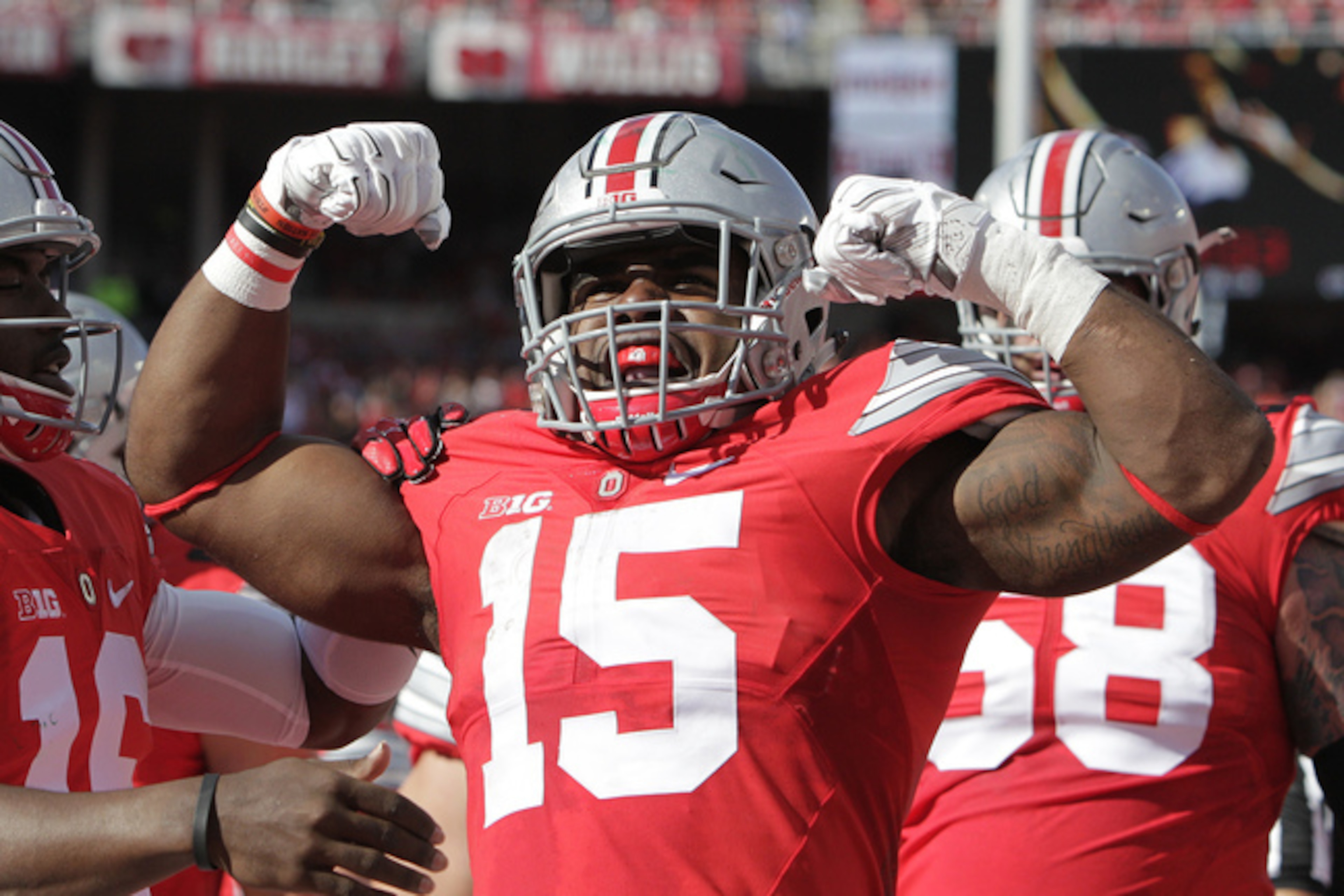 Ohio State running back Ezekiel Elliott plays against Hawaii during an NCAA college football game Saturday, Sept. 12, 2015, in Columbus, Ohio. (AP Photo/Jay LaPrete)