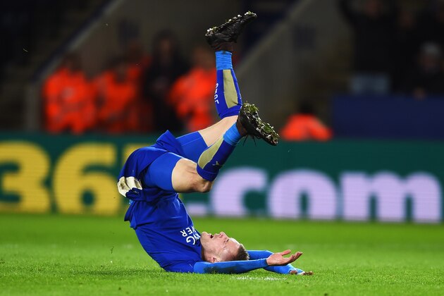 LEICESTER, ENGLAND - DECEMBER 29:  Jamie Vardy of Leicester City tumbles after a shot on goal during the Barclays Premier League match between Leicester City and Manchester City at The King Power Stadium on December 29, 2015 in Leicester, England.  (Photo by Laurence Griffiths/Getty Images)