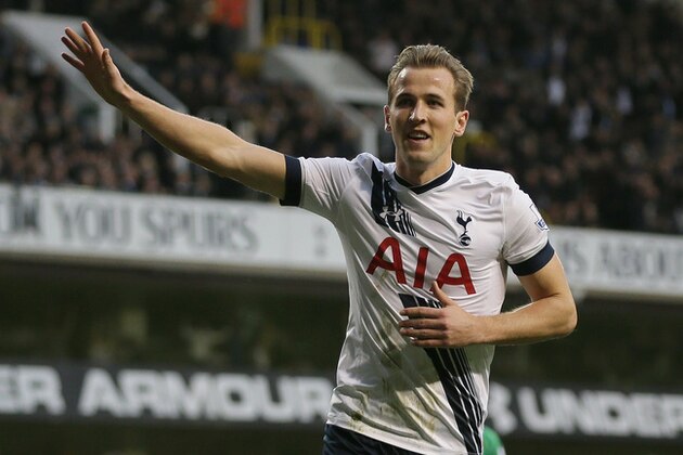 Tottenham’s Harry Kane celebrates after scoring a penalty during the English Premier League soccer match between Tottenham Hotspur and Norwich City at White Hart Lane in London, Saturday Dec. 26, 2015. (AP Photo/Tim Ireland)