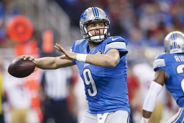 Detroit Lions quarterback Matthew Stafford (9) passes against the San Francisco 49ers during an NFL football game at Ford Field in Detroit, Sunday, Dec. 27, 2015. (AP Photo/Rick Osentoski)