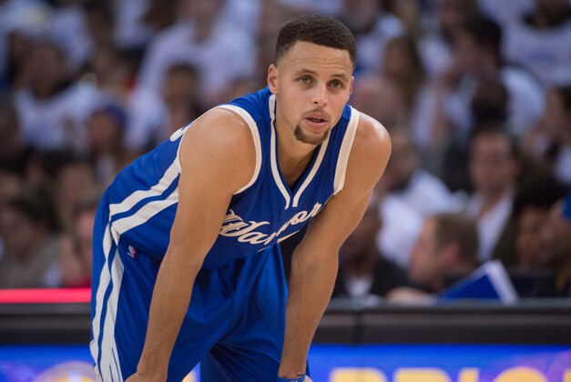 December 25, 2015; Oakland, CA, USA; Golden State Warriors guard Stephen Curry (30) during the second quarter in a NBA basketball game on Christmas against the Cleveland Cavaliers at Oracle Arena. The Warriors defeated the Cavaliers 89-83.  Mandatory Credit: Kyle Terada-USA TODAY Sports
