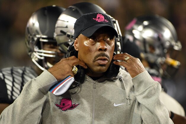 Oregon defensive coordinator Don Pellum looks up at the video board during the first quarter of the NCAA college  football game against Arizona at Autzen Stadium on Thursday, Oct. 2, 2014, in Eugene, Ore. Arizona won the game 31-24. (AP Photo/Steve Dykes)