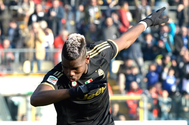 MODENA, ITALY - DECEMBER 20:  Paul Pogba of Juventus  celebrates after scoring his team's third goal during the Serie A match between Carpi FC and Juventus FC at Alberto Braglia Stadium on December 20, 2015 in Modena, Italy.  (Photo by Dino Panato/Getty Images)