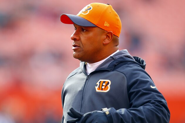Cincinnati Bengals offensive coordinator Hue Jackson walks the filed before his game against the Cleveland Browns during an NFL football game, Sunday, Dec. 6, 2015, in Cleveland. (Jeff Haynes/AP Images for Panini)